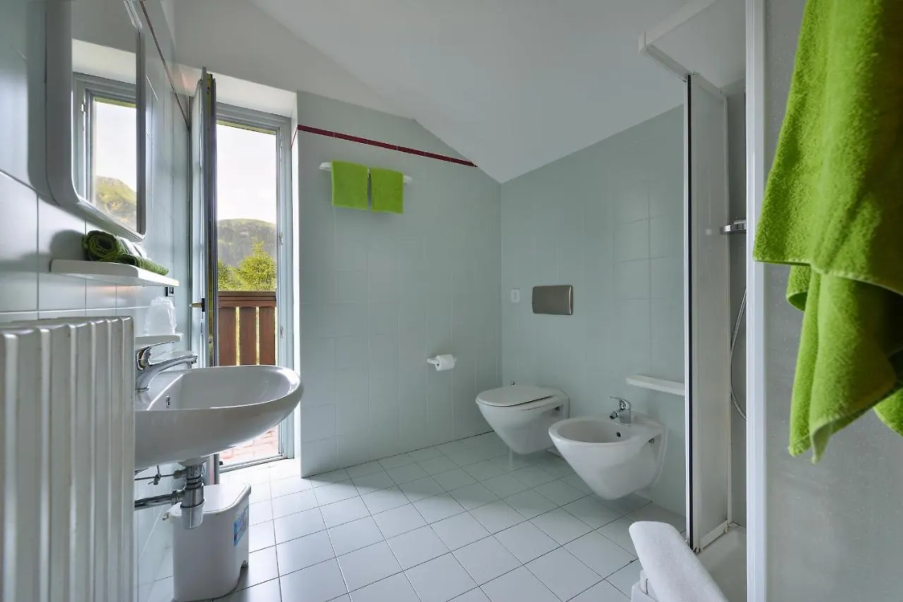Albergo Casa Alpina San Luigi Campodolcino 2*,
